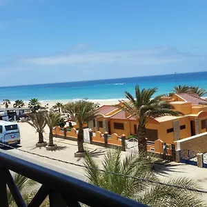 Aparthotel Santa Maria Beach Alojamento de Acomodação e Pequeno-almoço Santa Maria